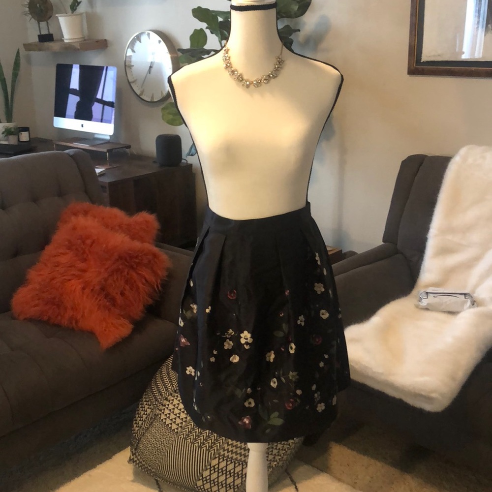 Floral Pleated Skirt